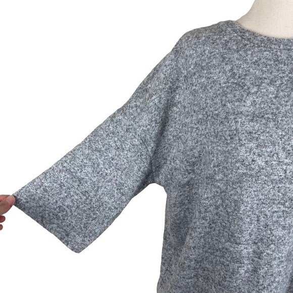 Zara Soft Gray Top - Picture 3 of 8